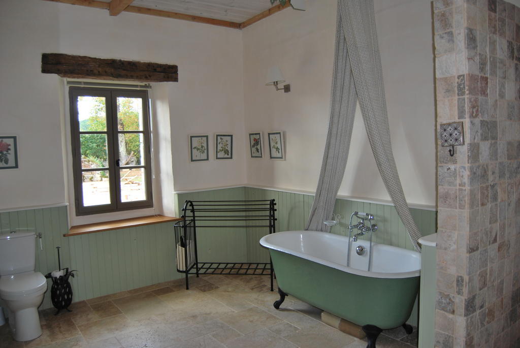 Bed and Breakfast Mas De Garrigue Calvignac Zimmer foto