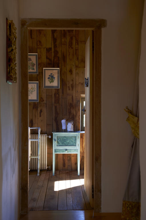 Bed and Breakfast Mas De Garrigue Calvignac Zimmer foto