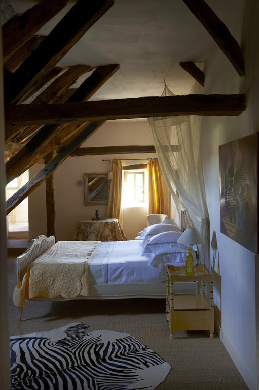 Bed and Breakfast Mas De Garrigue Calvignac Zimmer foto