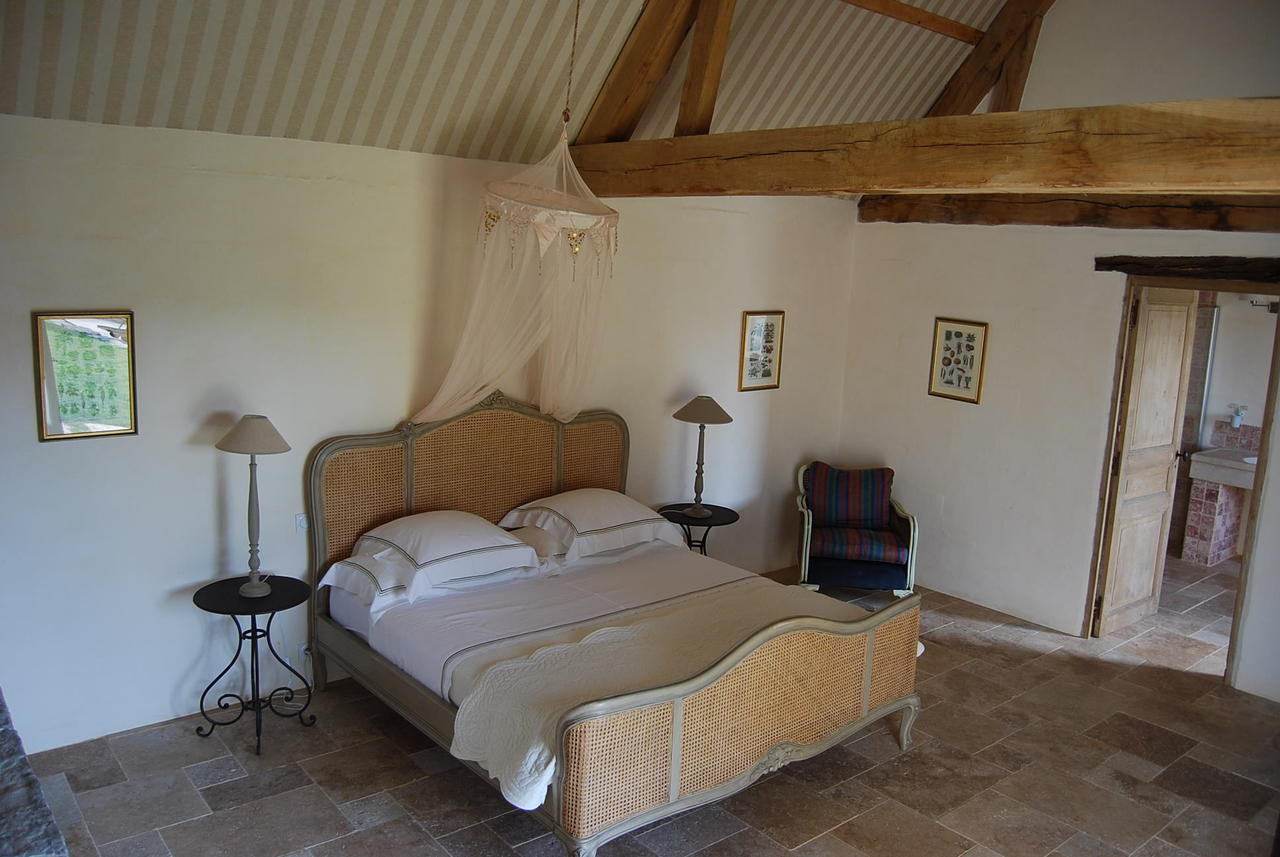 Bed and Breakfast Mas De Garrigue Calvignac Zimmer foto